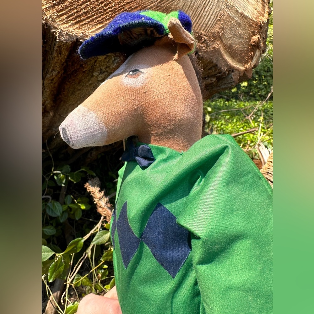 Vintage handcrafted painted soft body kentucky derby horse jockey doll unique - Picture 8 of 12
